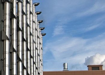 Προσφυγή στο ΣτΕ για τα τρία Data Centers στα Σπάτα