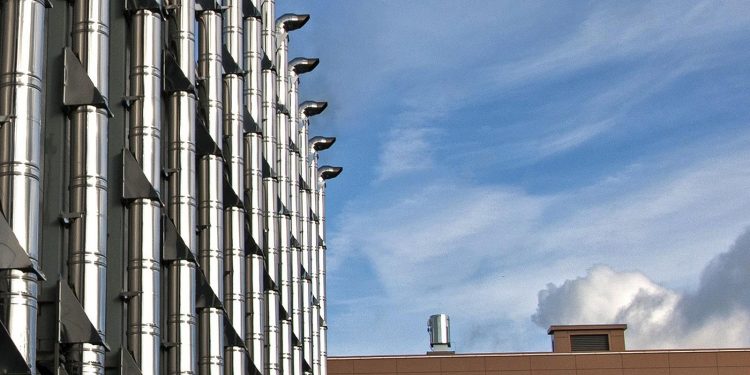 Προσφυγή στο ΣτΕ για τα τρία Data Centers στα Σπάτα