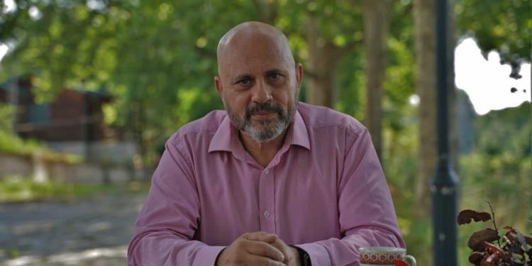 Κούβελας: «Η Καρυστιανού μού είπε ότι σκεφτόταν να κινηθεί πολιτικά» – Τι είπε για τον Καραχάλιο