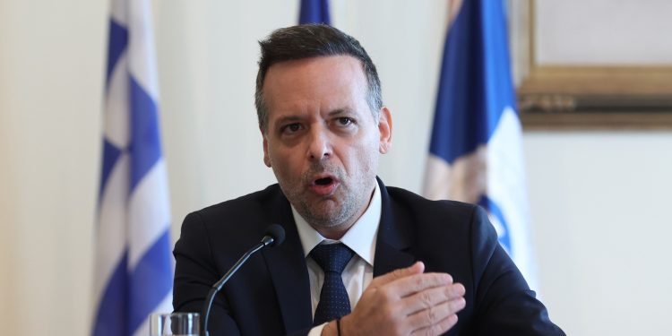 Οι «300» του Χάρη Δούκα