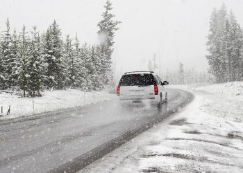 Σουηδία: Αυτοκίνητα «διαβάζουν» την ολισθηρότητα των δρόμων σε πραγματικό χρόνο