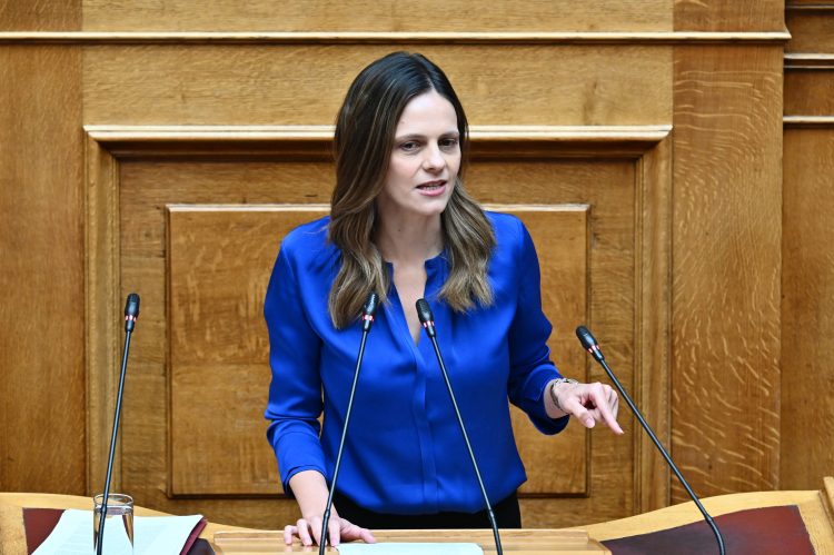 Αχτσιόγλου: Μόνο ως ιστορικό ψέμα μπορεί να χαρακτηριστούν οι σημερινές ανακοινώσεις της κ. Κεραμέως