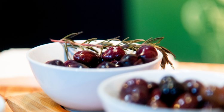 Ελιές: Η φυσική ασπίδα κατά της γήρανσης και της καρδιακής φθοράς