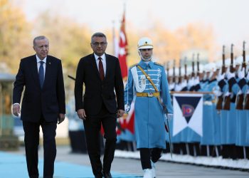 Αδιάλλακτος Ερντογάν για Κυπριακό: Επέμεινε σε λύση 2 κρατών στη συνάντηση με τον Τουρκοκύπτιο ηγέτη