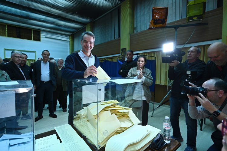 Μητσοτάκης μετά τις εσωκομματικές: «Η ΝΔ εγγυάται σταθερότητα»