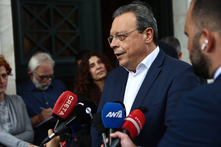 Τι προτείνει ο Σωκράτης Φάμελλος για “Αυγή” και “Κόκκινο”