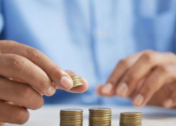 Έρχεται φορολογικό τσουνάμι: Ποιοι θα πληρώσουν τα περισσότερα