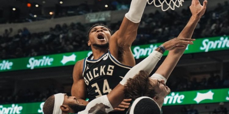 Δύο εβδομάδες εκτός ο Γιάννης Αντετοκούνμπο στο ΝΒΑ