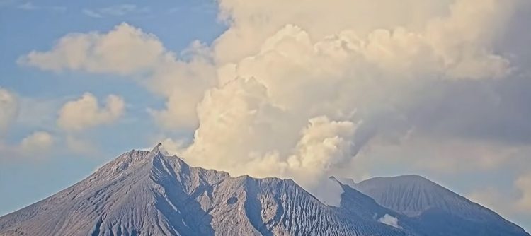 Ιαπωνία: Εκρήξεις στο ηφαίστειο Σακουρατζίμα (βίντεο)