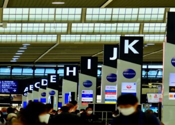 Shutdown στις ΗΠΑ: Οι αρχές θέλουν μειώσεις των πτήσεων από αύριο