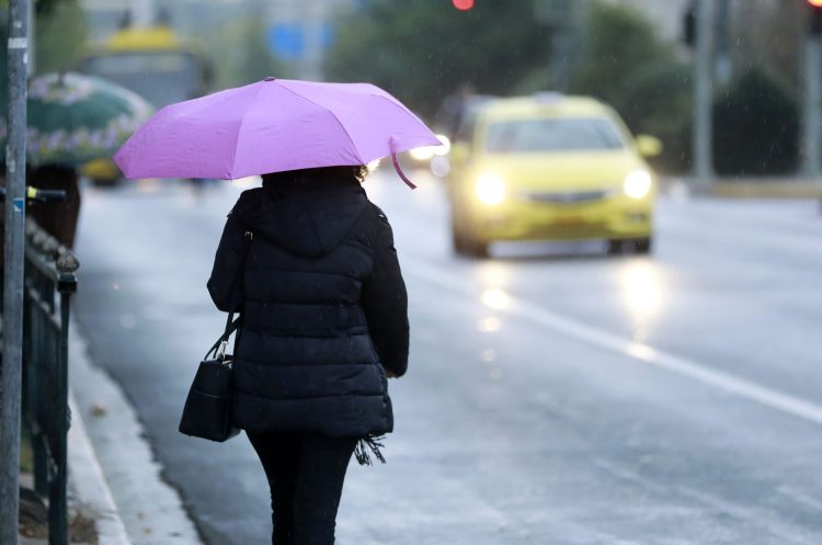 «Κόκκινος» συναγερμός για την κακοκαιρία Adel: Οι περιοχές που θα χτυπήσει το νέο κύμα
