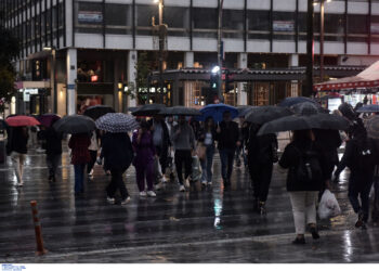 Πού «χτυπά» η κακοκαιρία τις επόμενες ώρες – Βροχές και καταιγίδες στην Αττική