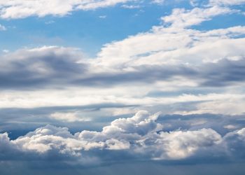 Συννεφιασμένος ο καιρός – Υποχωρεί η κακοκαιρία και πτώση της θερμοκρασίας