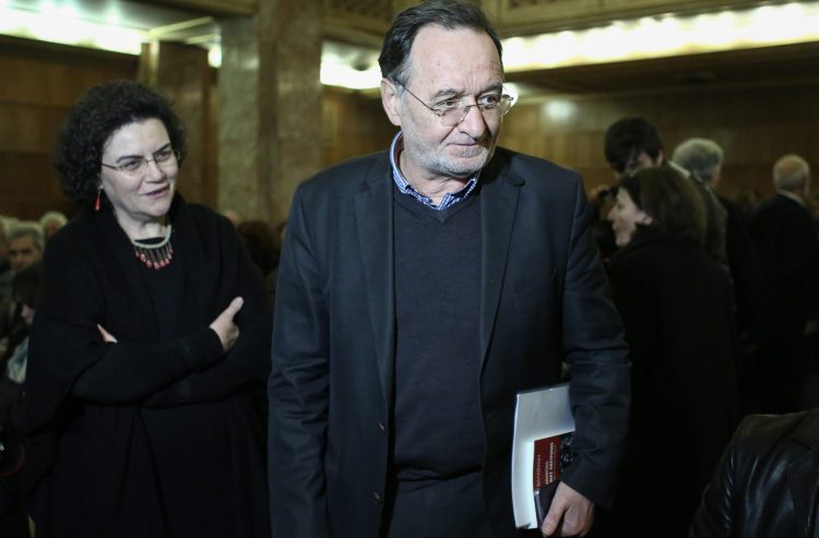 Ο ξεχασιάρης Λαφαζάνης και η Βαλαβάνη με τα προβλήματα μνήμης