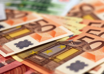 Επίδομα 250 ευρώ: Στις 28 Νοεμβρίου η καταβολή του – Ποιοι μένουν εκτός