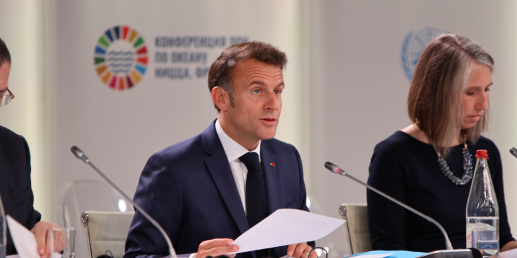 Γαλλία: Επαναφέρει την εθελοντική στρατιωτική θητεία