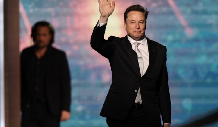 Ο αδιανόητος μισθός που ζητά ο Μασκ από την Tesla!