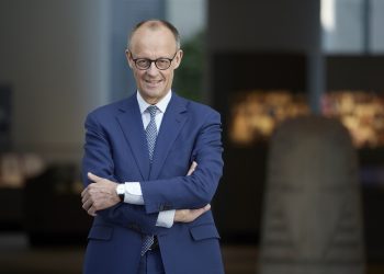 Φρίντριχ Μερτς: «Δεν βλέπω συμφωνία μέχρι την Πέμπτη»