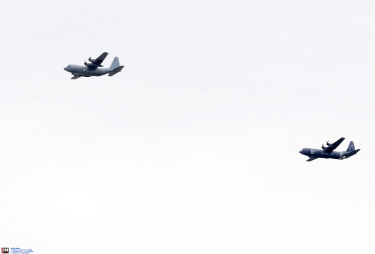 Ο Νίκος Δένδιας προανήγγειλε την αγορά νέων μεταγωγικών αεροσκαφών