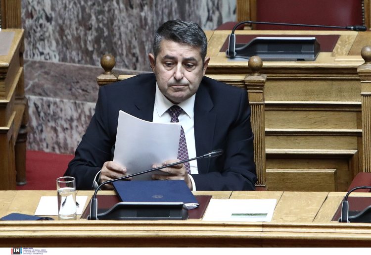 Στη Βουλή δικογραφία κατά Μυλωνάκη ύστερα από μήνυση Βαξεβάνη