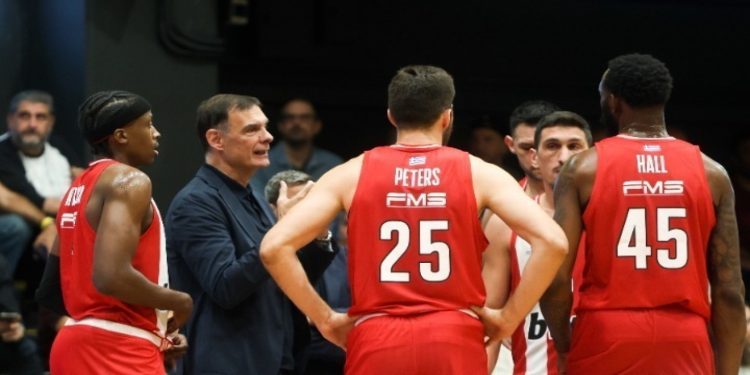 Ντέρμπι κορυφής στο ΣΕΦ για τους «ερυθρόλευκους» κόντρα στη Ζάλγκιρις