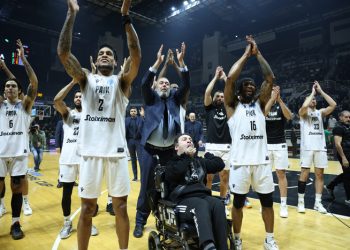 Χαράς ευαγγέλια για τον μπασκετικό ΠΑΣΟΚ, Η ομάδα περνά στα χέρια του Τέλη Μυστακίδη