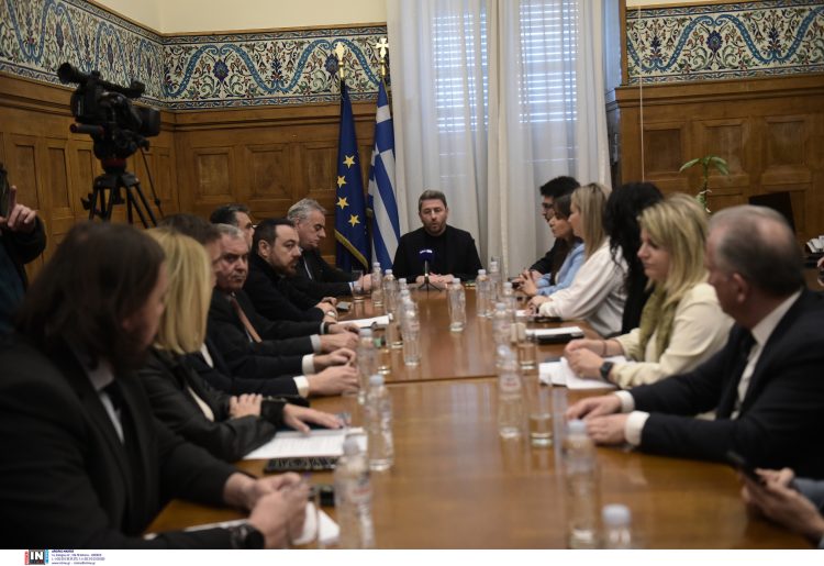 Πως διαβάζουν την «Ιθάκη» του Αλέξη Τσίπρα στο ΠΑΣΟΚ