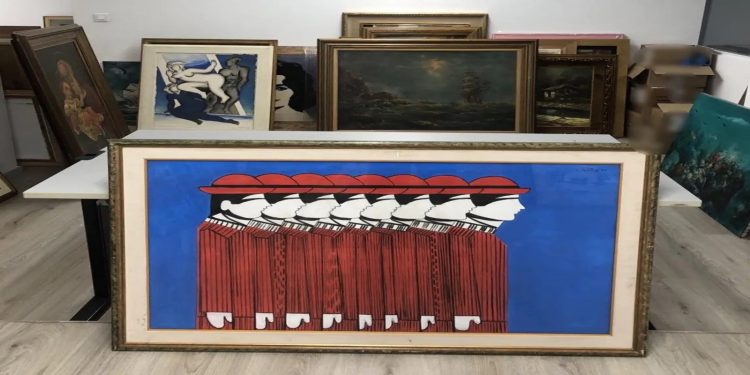 Στα χέρια της ΕΛΑΣ 480 πλαστοί πίνακες γνωστών ζωγράφων – Δύο συλλήψεις