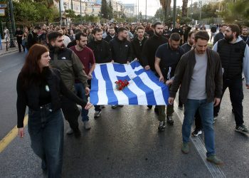 Επέτειος Πολυτεχνείου: Σε εξέλιξη η πορεία (βίντεο, φωτό, συνεχής ενημέρωση)