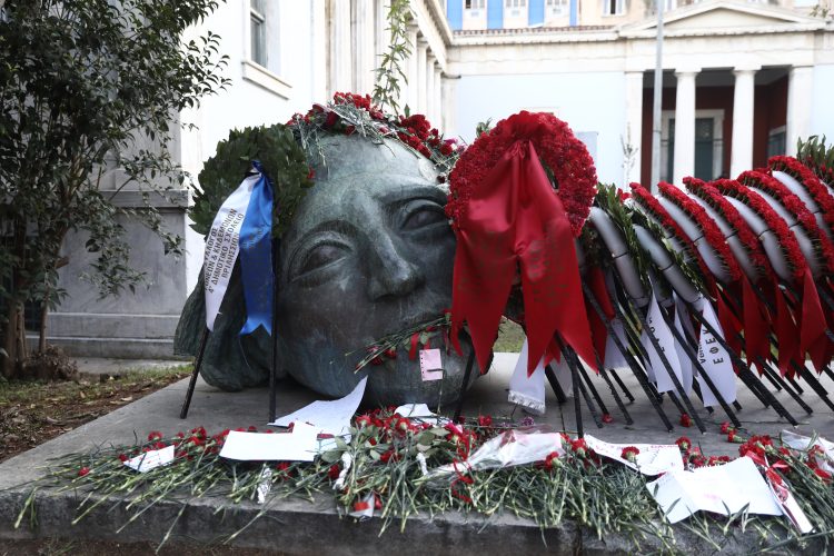 Πολυτεχνείο: Συνεχίζονται οι εκδηλώσεις μνήμης – Έκτακτες κυκλοφοριακές ρυθμίσεις