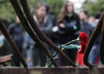 «Το Πολυτεχνείο που μας κοιτάει ακόμα»