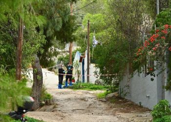 Σαλαμίνα-Τα ηχητικά ντοκουμέντα του φόνου μαρτυρούν: Έψαλλε το Πάτερ Ημών όσο η νύφη της την σκότωνε