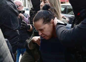 Δολοφονία στη Σαλαμίνα: Η κόρη της 75χρονης ξεσπά – «Άκουσα ότι ζητάει συγγνώμη, ότι μετανοεί. Είναι ειρωνικό το ότι είχε κανονίσει να κάνει ευχέλαιο πριν τη συλλάβουν»