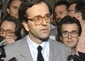 Ο Αντώνης Σαμαράς πριν γίνει πρόβλημα του Κυριάκου… έριξε τον πατέρα του — Το σκοτεινό παρασκήνιο και τα επεισόδια του θρίλερ