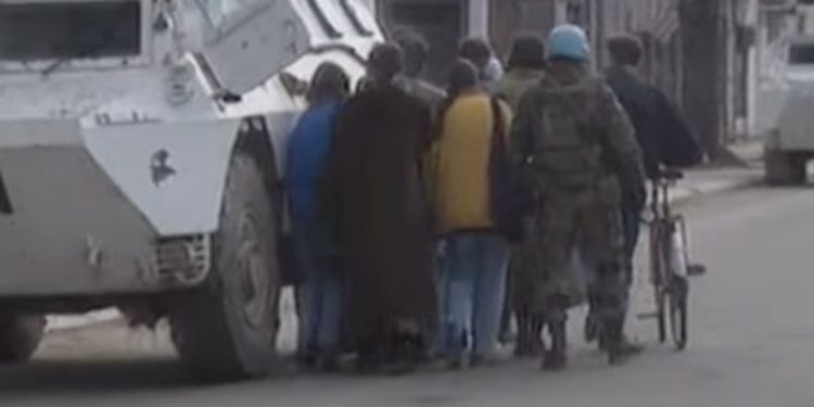 Κατηγορούν τον πρόεδρο της Σερβίας για το «ανθρώπινο σαφάρι» του ’90 στο πολιορκημένο Σαράγεβο