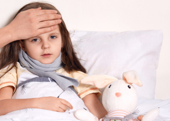 Ιός Κοξάκι: Συναγερμός στα νηπιαγωγεία – Ανησυχητική αύξηση των κρουσμάτων