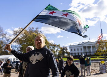 Αχμέτ αλ-Σαρά: Ένας σκληρός τζιχαντιστής στον Λευκό Οίκο – «Πάγωμα» κυρώσεων για 180 ημέρες