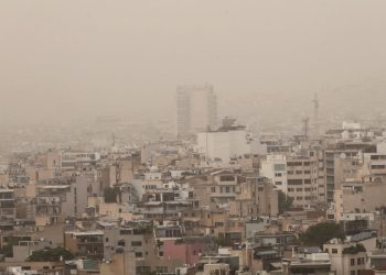 Καιρός: Ζέστη και αφρικανική σκόνη από Κυριακή