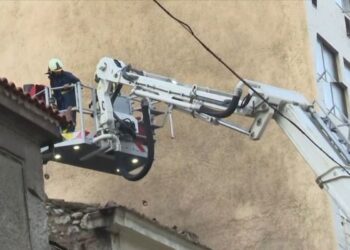 Φωτιά σε εγκαταλελειμμένο στο κέντρο Αθήνας