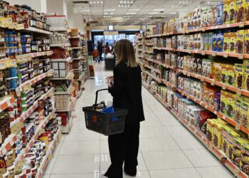 Με σπασμένα φρένα ο πληθωρισμός σε βασικά είδη – «Πρωταθλητές» στις αυξήσεις καφές και σοκολάτα