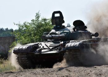 Σένγκεν για τις στρατιωτικές φάλαγγες θέλει η Κομισιόν!