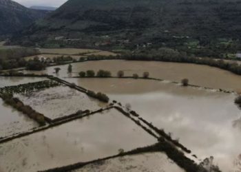 «Βούλιαξαν» Κέρκυρα και Θεσπρωτία, έπεσε βροχή ενός μήνα – Πλημμύρες και κατολισθήσεις