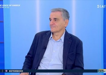 Τσακαλώτος κατά Τσίπρα: Αν απευθύνεσαι σε όλους δεν απευθύνεσαι σε κανέναν (βίντεο)