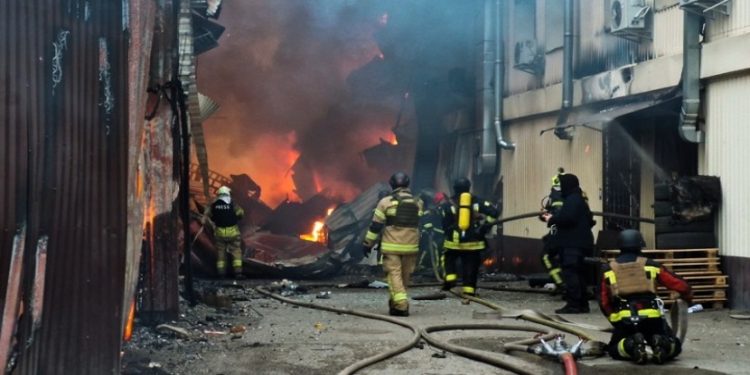 Γαλλία: Δημοσκόπηση δείχνει πως ο ακροδεξιός ηγέτης Μπαρντελά θα κέρδιζε τις προεδρικές εκλογές