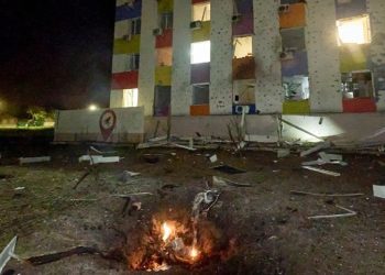 Ανελέητο σφυροκόπημα των Ρώσων: Τρίτη νύχτα τρόμου στο Χάρκοβο με δεκάδες τραυματίες