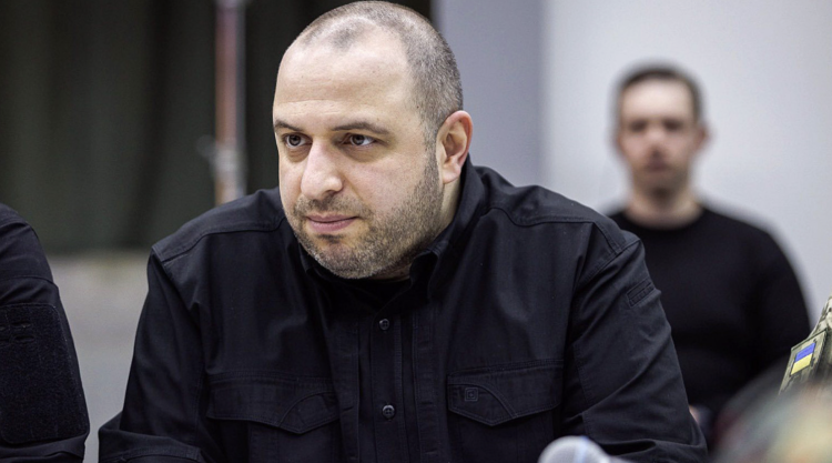 Άφαντος ο πρώην υπ. Άμυνας της Ουκρανίας, φαίνεται εμπλοκή του σε σκάνδαλο