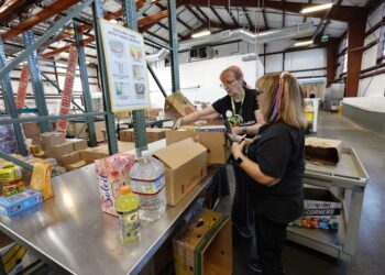 ΗΠΑ: Διαταγή Ομοσπονδιακού Δικαστή στον Τραμπ να καταβάλει τα επιδόματα σίτισης