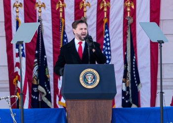 Βανς: Αποκύημα «φαντασίας» πως η Ουκρανία θα νικούσε στον πόλεμο με τη Ρωσία