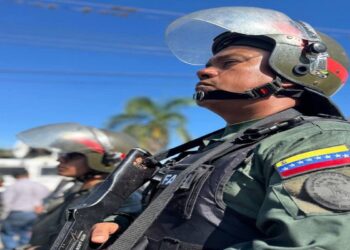 Βενεζουέλα: Συγκροτεί διεθνείς ταξιαρχίες ενάντια στην επιθετικότητα των ΗΠΑ