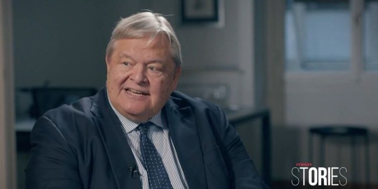 Ευάγγελος Βενιζέλος: Έχω ζήσει την καμπύλη του Ανδρέα – Από την άκρα αμφισβήτηση στην επανεκλογή